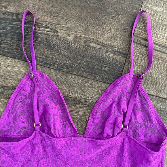 Victoria’s Secret Womens Size Large Purple Lace Camisole - Picture 4 of 8